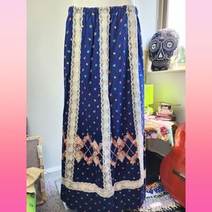 Vintage 70s Wildflower & Lace Floral Prairie Maxi Skirt